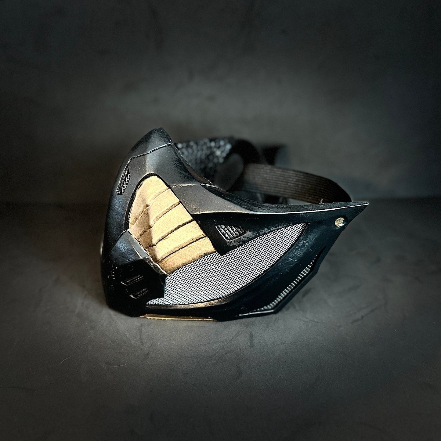 Scorpion mask from Mortal Kombat 1 - Hanzo's Mentor