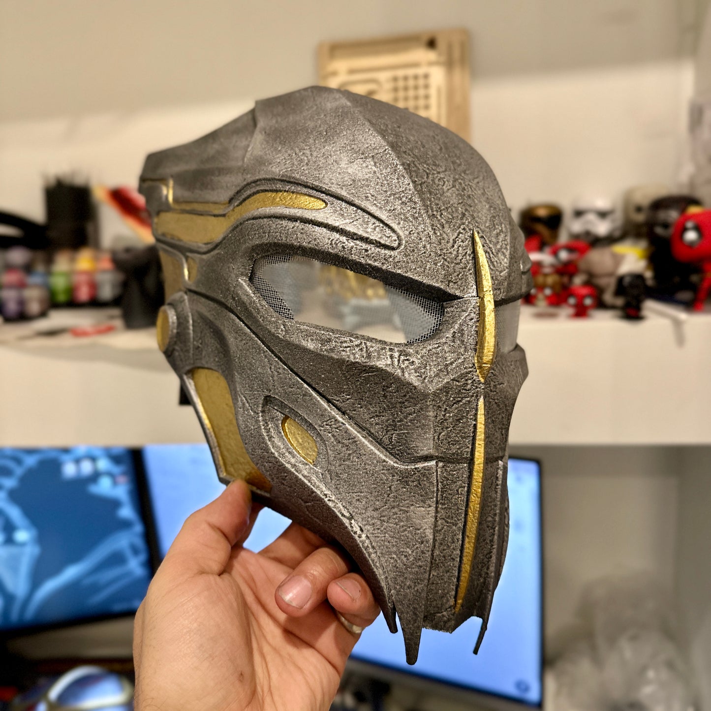 Predator Badlands movie Dek mask