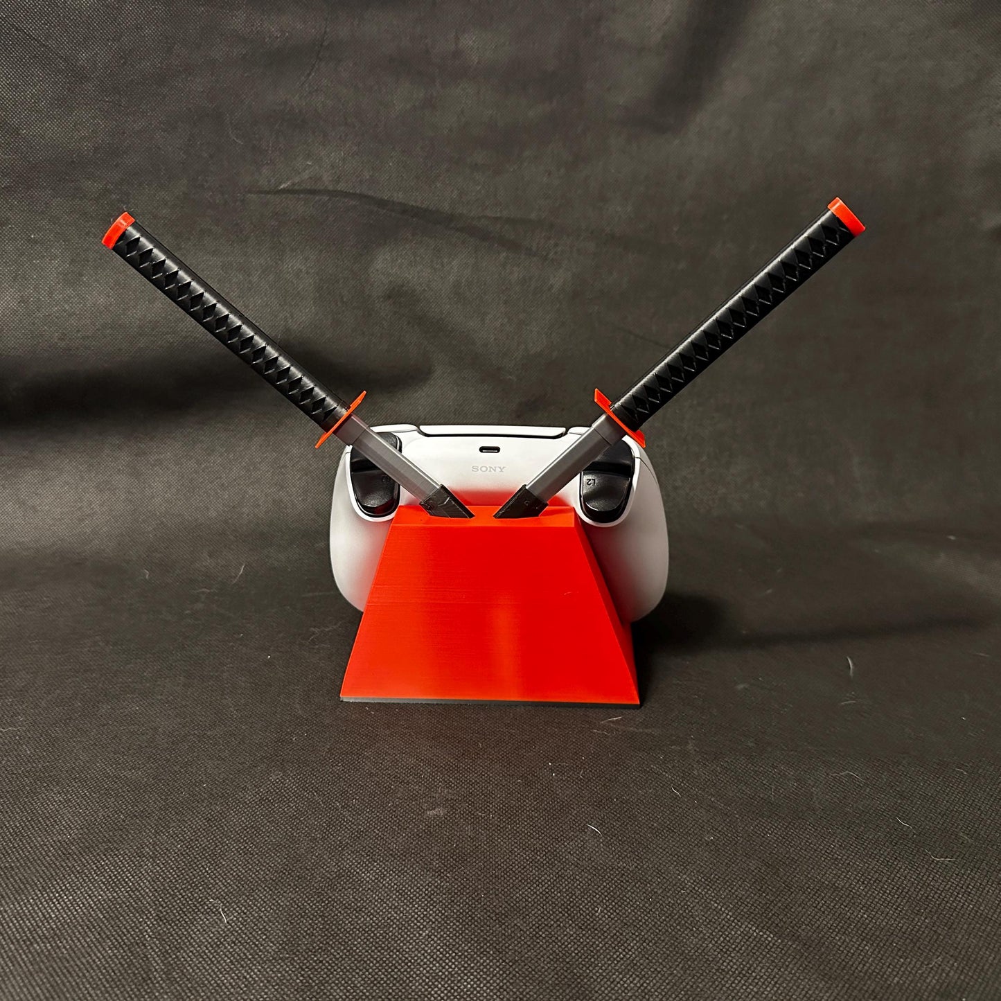 Dualsense stand - Deadpool and Wolverine