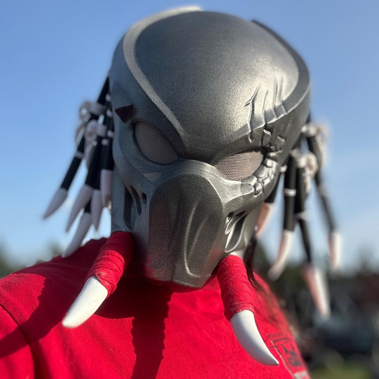 Predator mask - Tracker