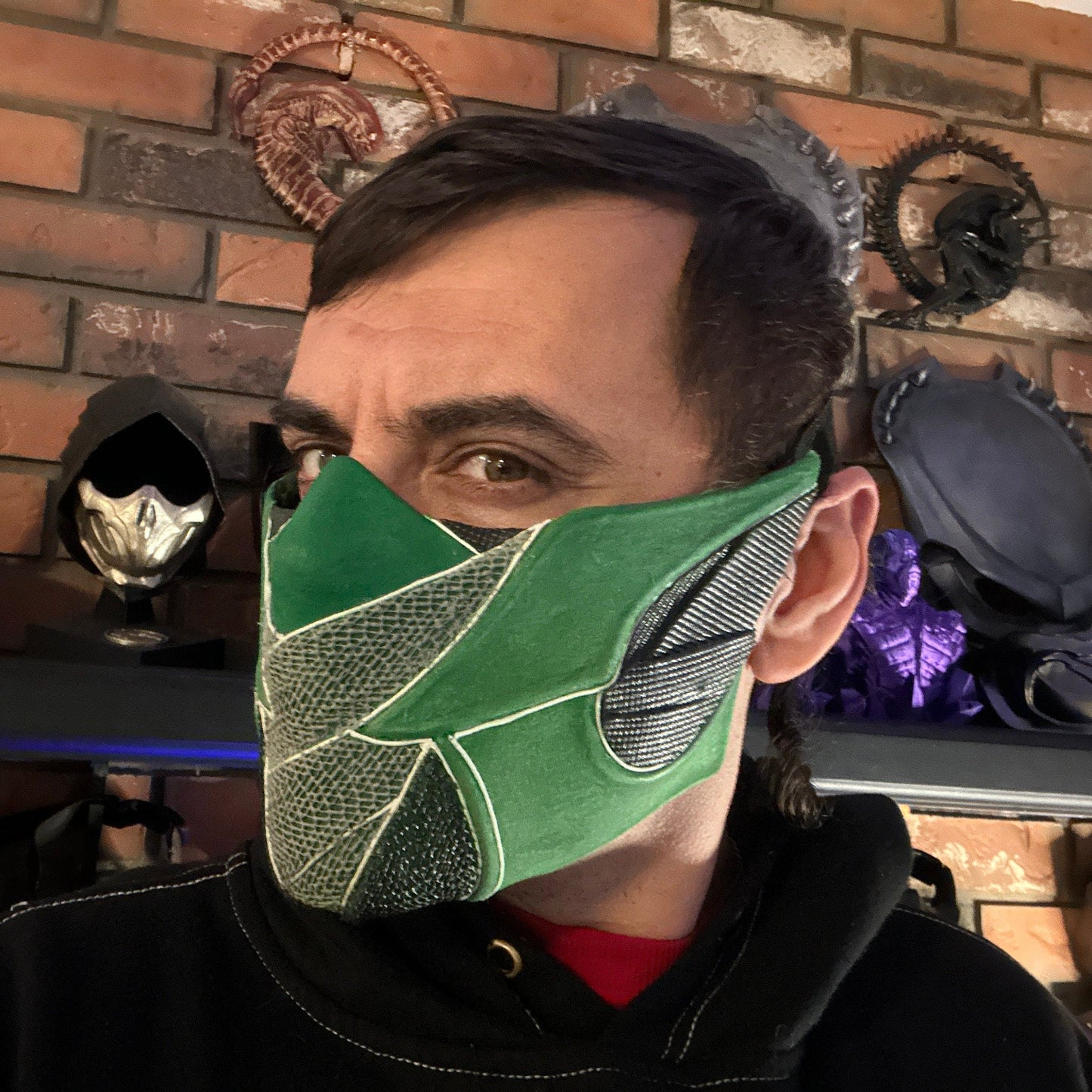 Reptile mask from Mortal Kombat 1 - Half-mask of Nareb Nevets